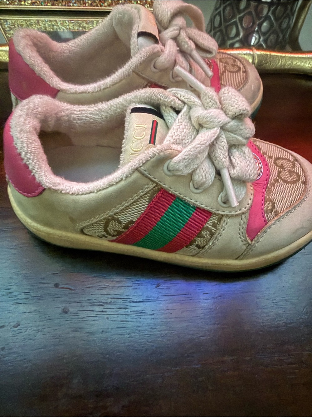 Gucci Kids Beige Sneakers with Pink and Green-Red Stripe